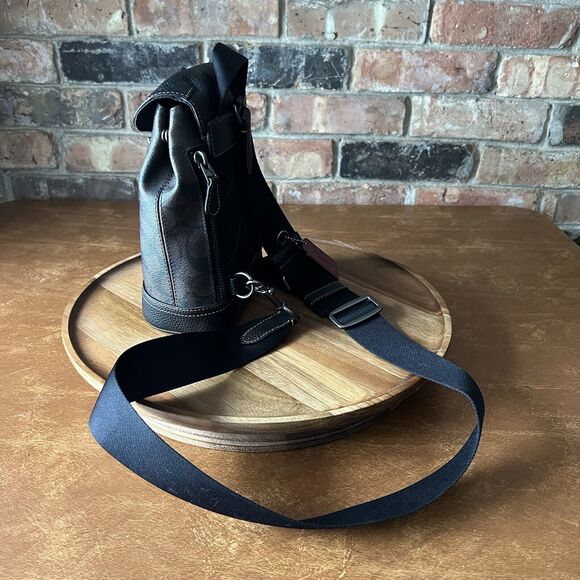 Coach Men's Hudson Small Pack In Signature Canvas - Picture 12 of 16